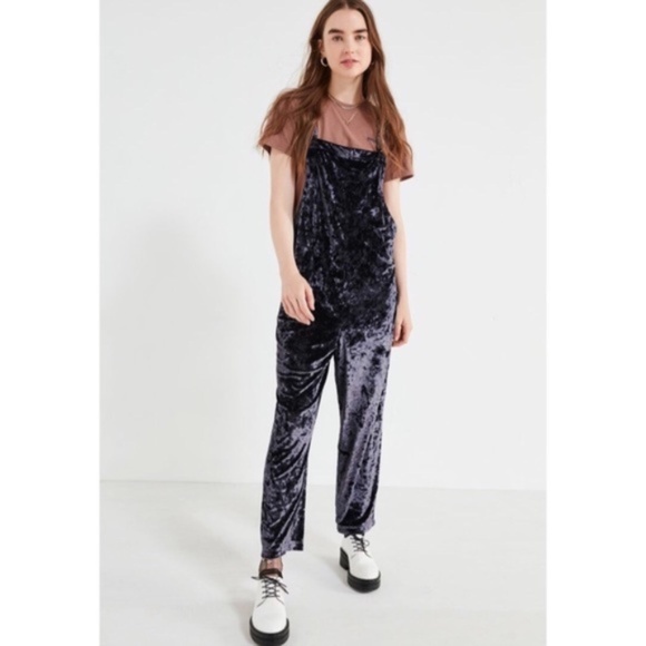 Urban Outfitters Pants - Urban Outfitters L Blue Crushed Velvet Overalls